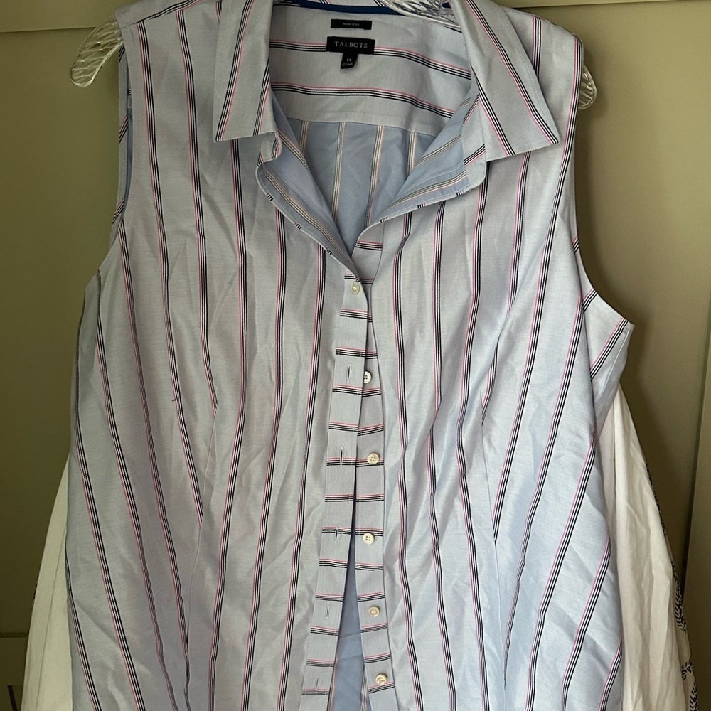 EUC Talbots Sleeveless Striped Blue Blouse, Sz 14. Great under a suit.